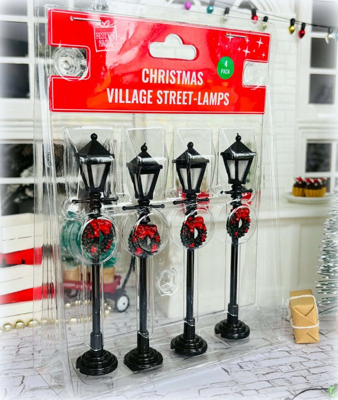 Christmas Street Lights - Set of 4