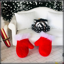 Red Gloves Pair - Miniature