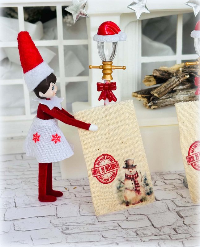 Dollhouse Elf Christmas Eve sack Don't open until the 25th