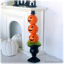 Dollhouse Halloween pumpkin topiary in pot