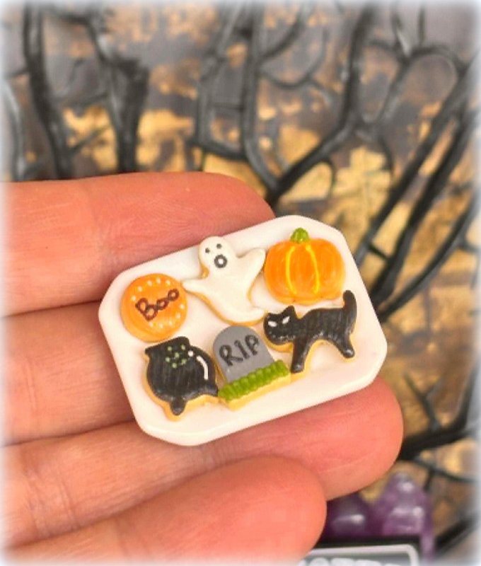 Dollhouse Halloween themed cookies treats