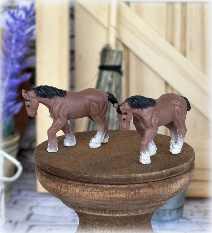 Dollhouse miniature ornament nursery toy pair of brown horses equestrian theme room