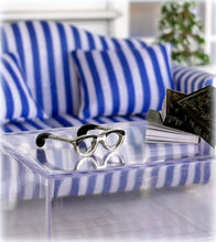 Pair of Glasses - No Lens - Miniature