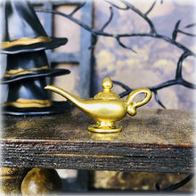 Dollhouse Aladdin's genie lamp