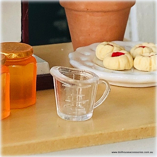 Measuring Cup - Plastic - Miniature
