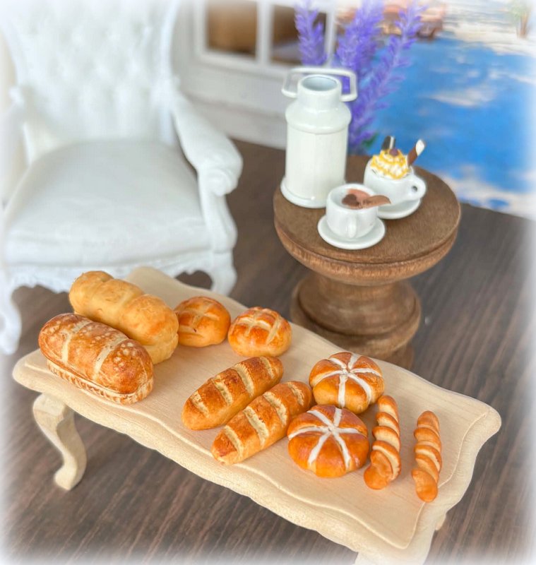 Dollhouse bread bakery loaves buns