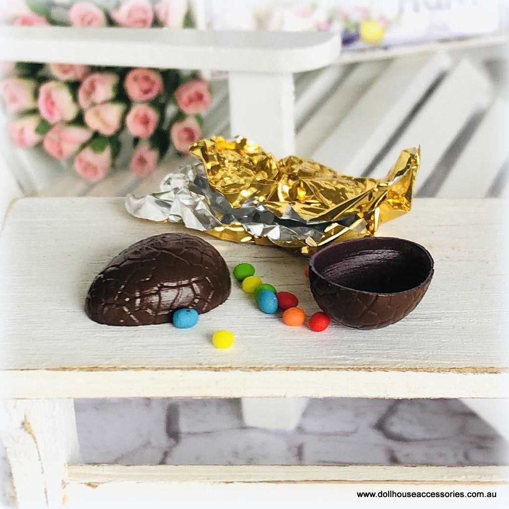 Dollhouse miniature chocolate easter egg break open gold foil