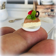 Chocolate Vanilla Cheesecake Slice - Miniature