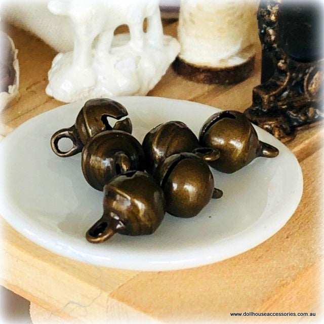 Dollhouse rustic Christmas baubles tree