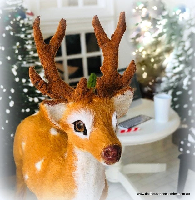 Dollhouse Christmas Reindeer