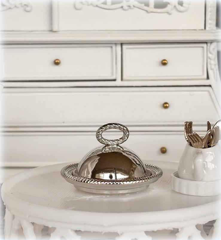 Dollhouse miniature serving plate with lid cloche