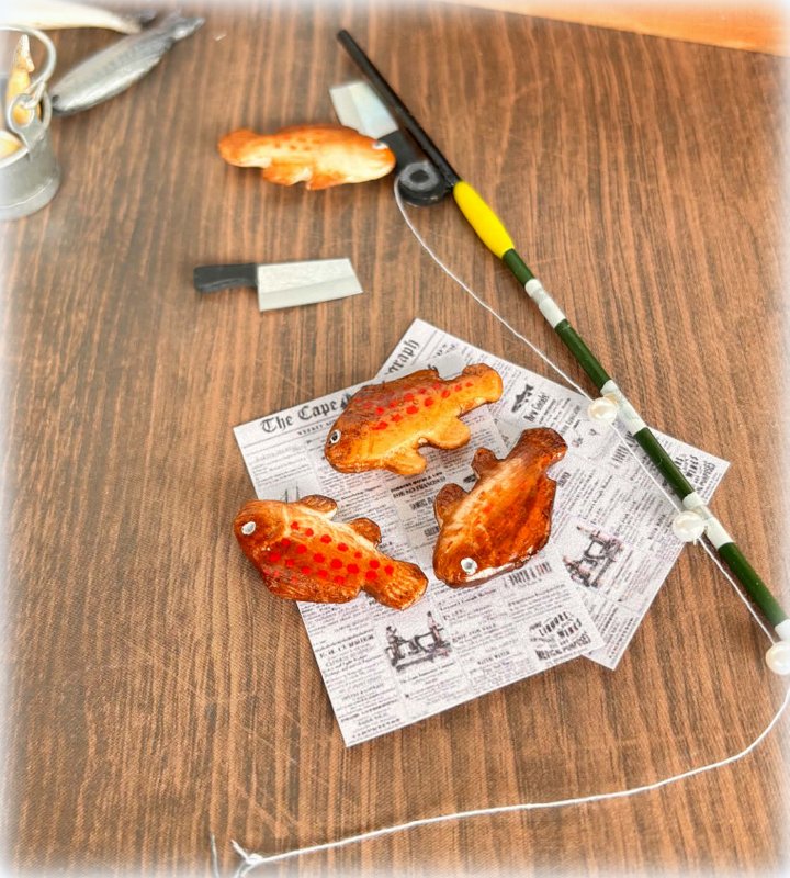 Dollhouse miniature fish red snapper fresh fish market fishmonger