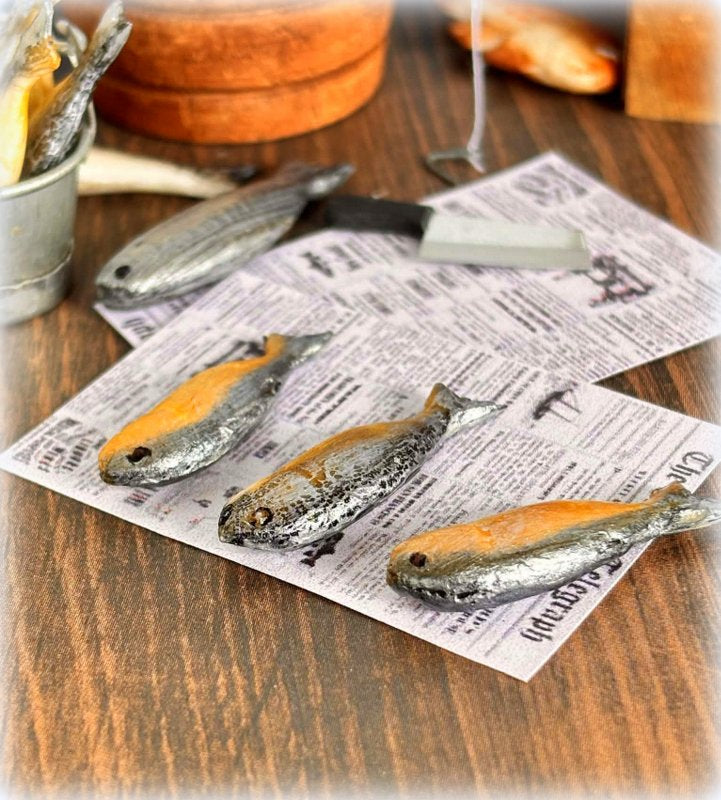 Dollhouse fish sardines mackerel fishmonger fish market beach