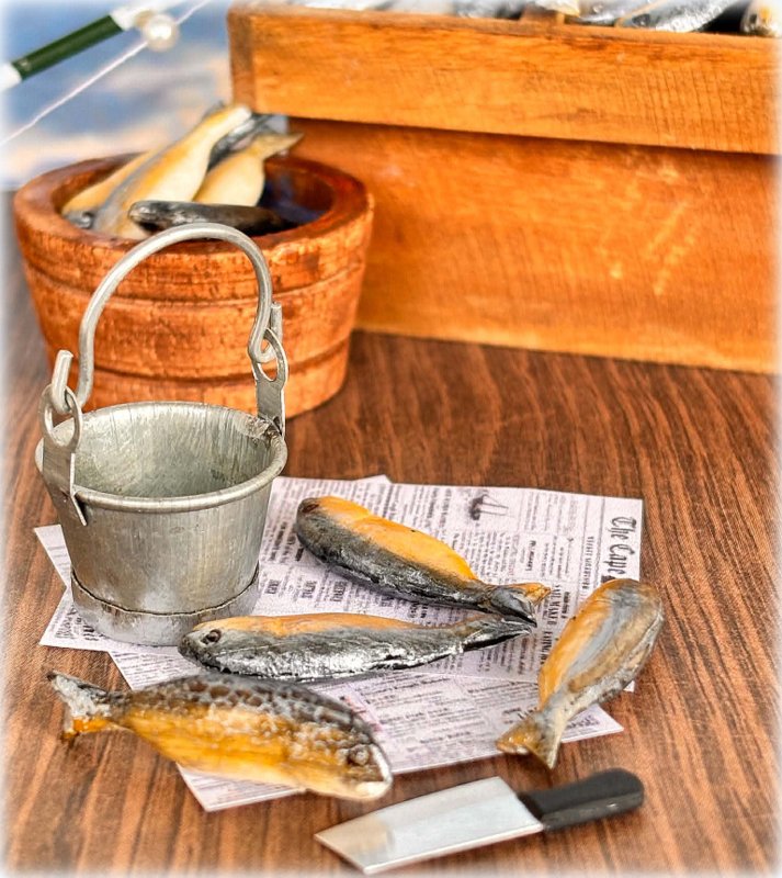 Dollhouse miniature metal bucket with fish and knife fishmonger market
