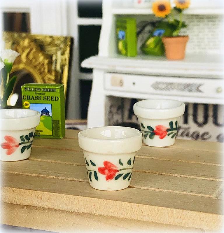 Dollhouse garden planter pot conservartory potting shed