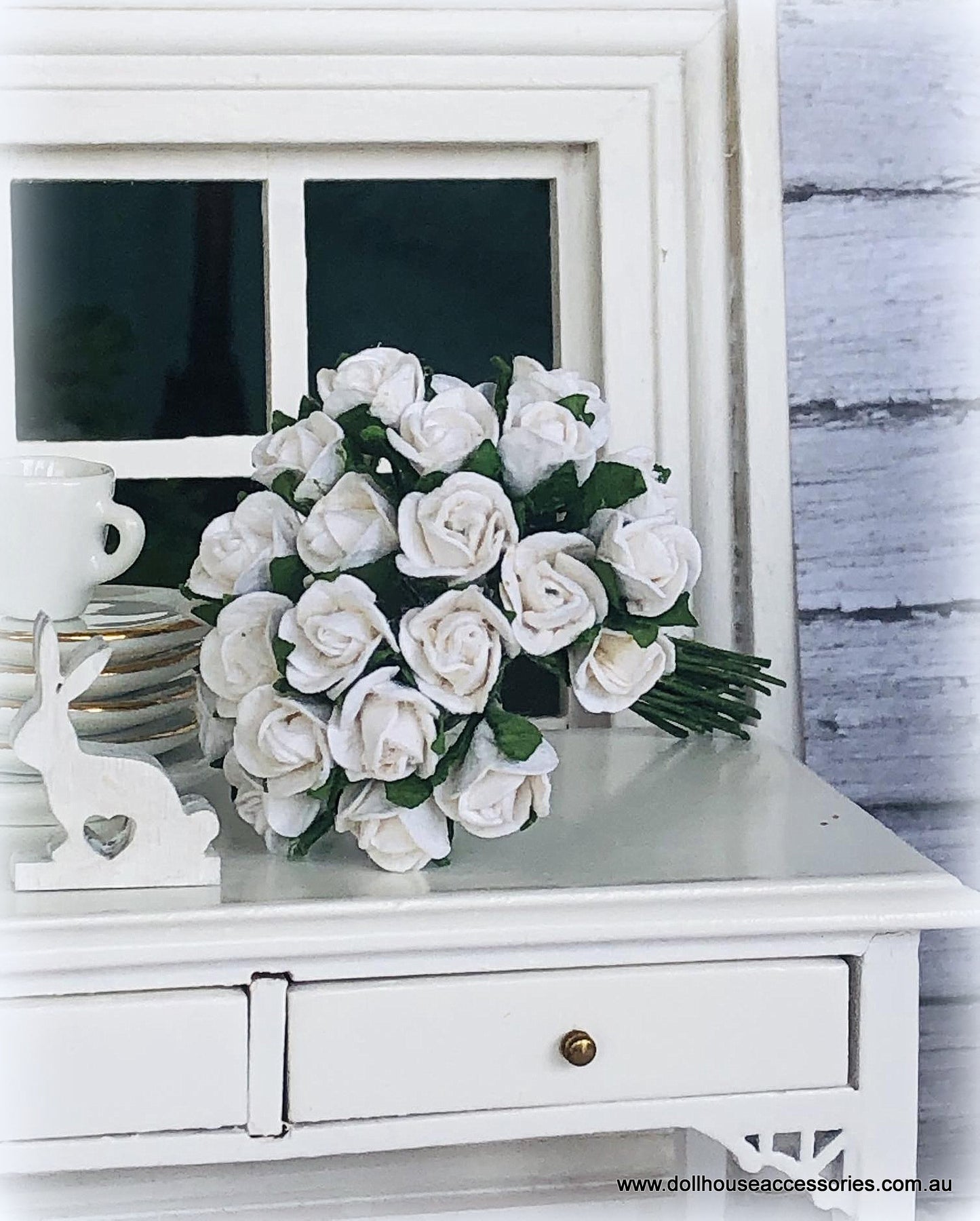 Dollhouse flowers florist bouquet white roses