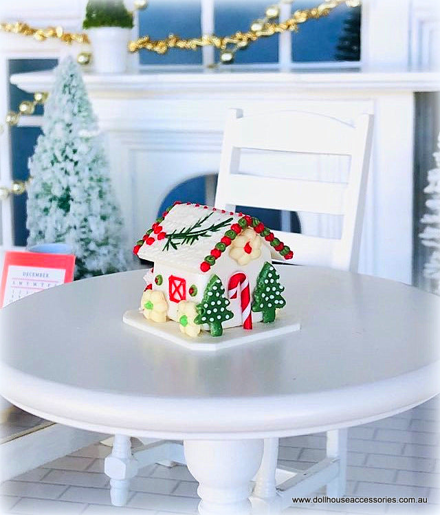 Dollhouse Christmas Gingerbread house white