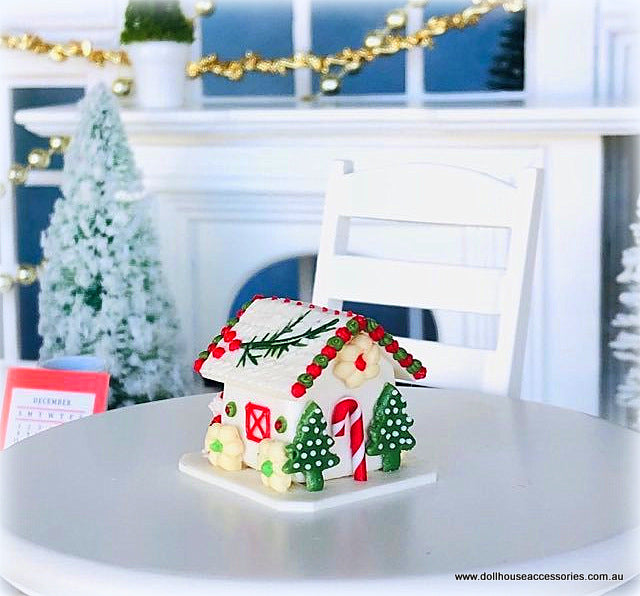 Gingerbread House - Style 1 - Miniature