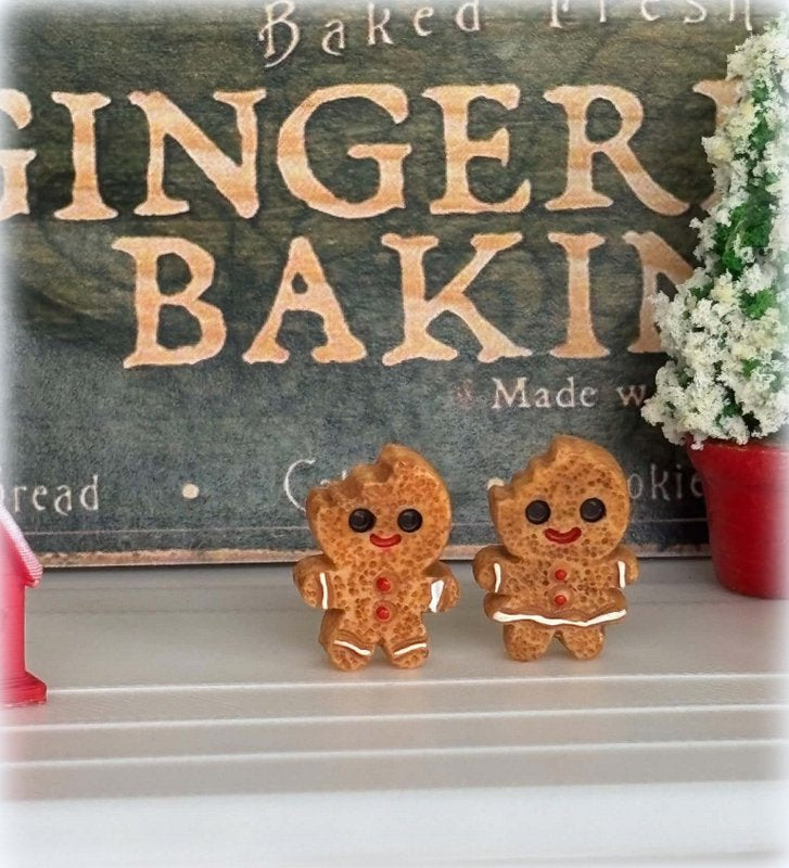 Dollhouse gingerbread