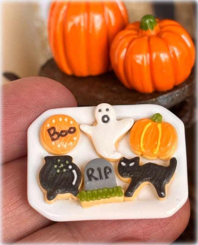 Dollhouse Halloween themed cookies treats