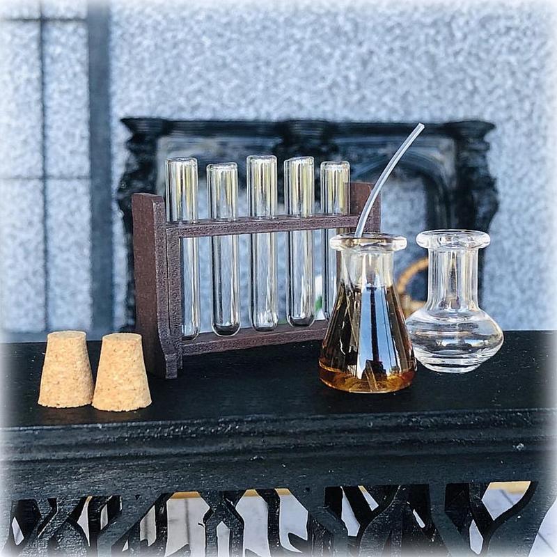 Chemist Set - Beakers and Tubes - Miniature