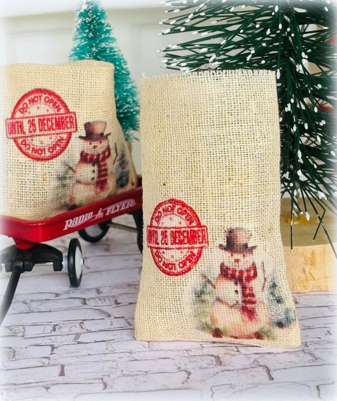 Dollhouse Elf Christmas Eve sack Don't open until the 25th