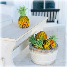 Pineapple - Miniature
