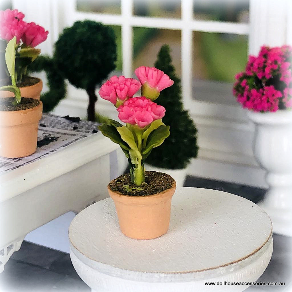 Dollhouse florist shop pink flowers