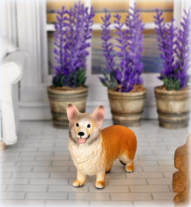 Schleich Welsh Corgi suitable dog for 1:12 scale dollhouse