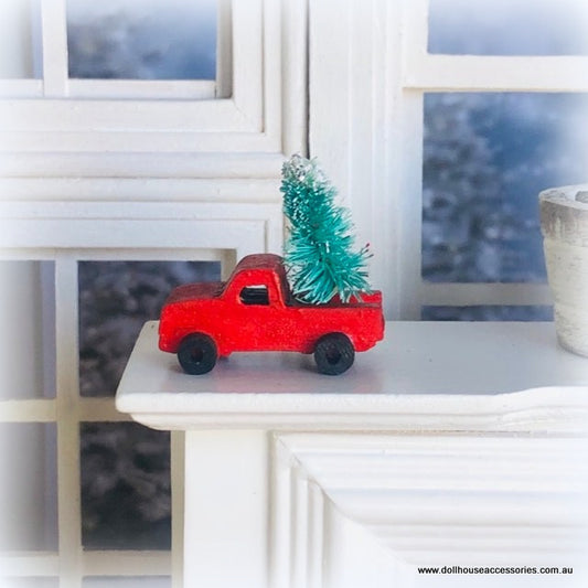 Red Ute with Tree - 3cm - Miniature