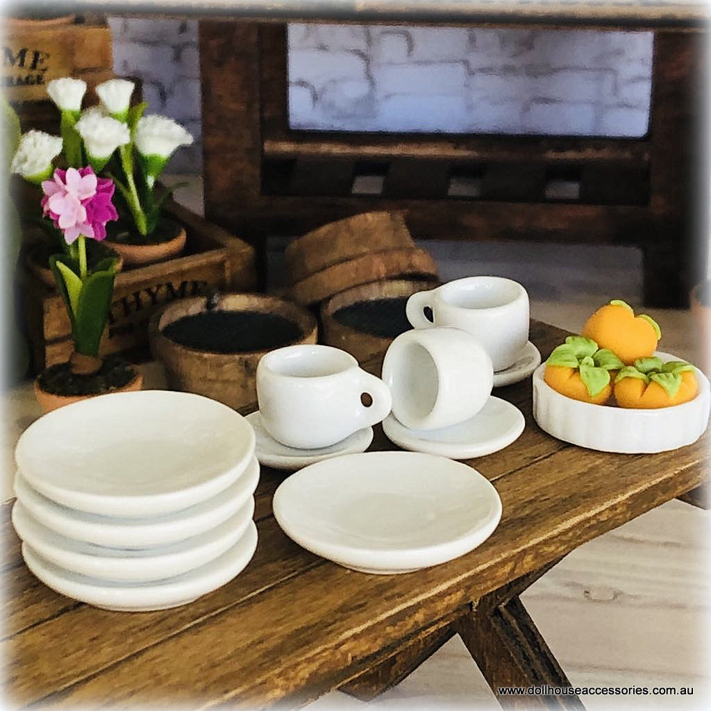 Dollhouse modern white crockery kitchen plates