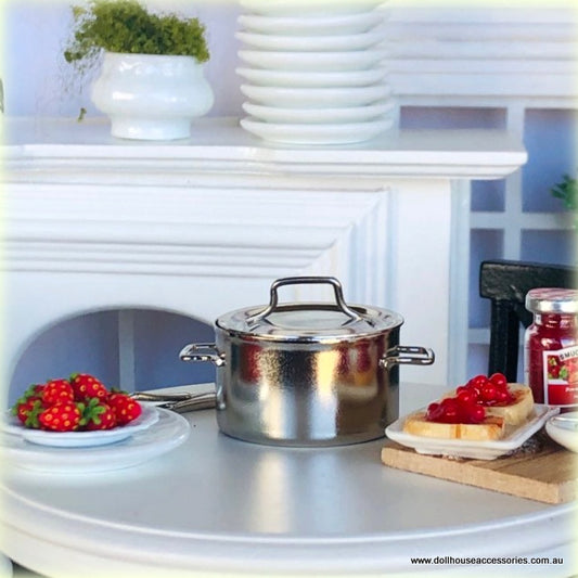 Dollhouse stainless stove pot
