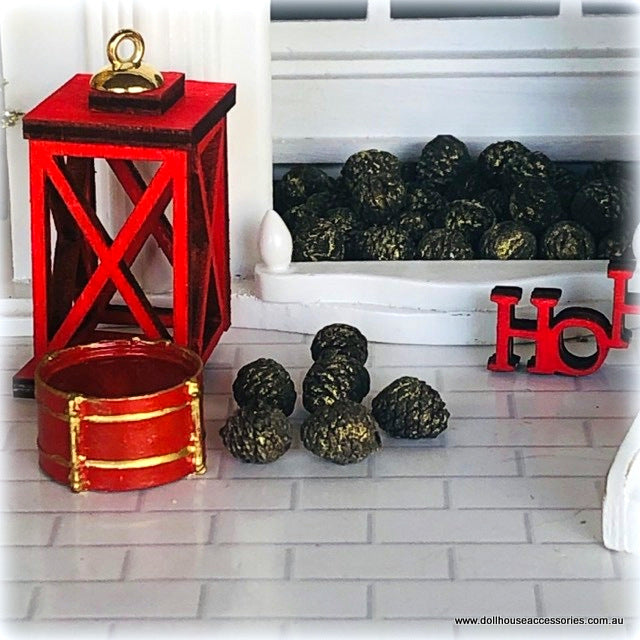 Pine Cones x 6 - Miniature