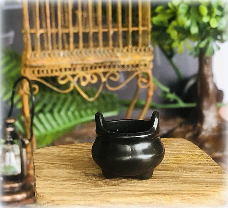 Dollhouse halloween miniature cauldron witch