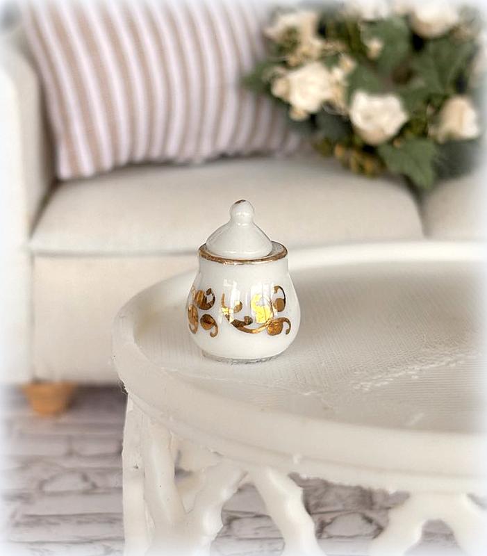 REutter porcelain white gold sugar bowl