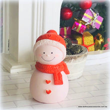 Dollhouse Snowman snowlady figurine