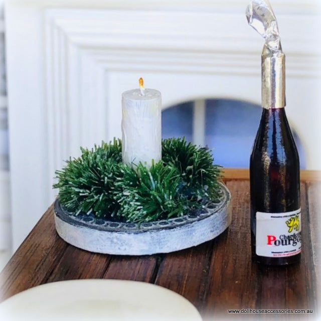 Dollhouse miniature candle in wreath