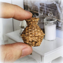 Wicker Look Vase - Resin - Miniature