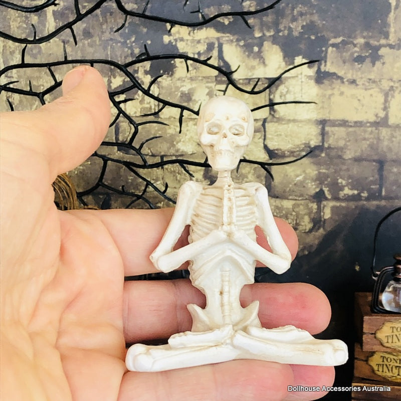 Yoga Skeleton - Prayer Pose - 8 cm high - Miniature