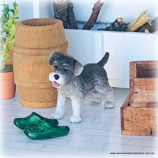 Miniature Schnauzer Dog - Schleich