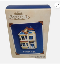 Hallmark Nostalgia Victorian Inn - 12 cm high