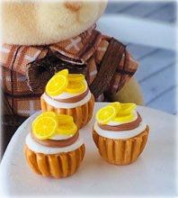 Lemon Cupcakes x 3 - Miniature