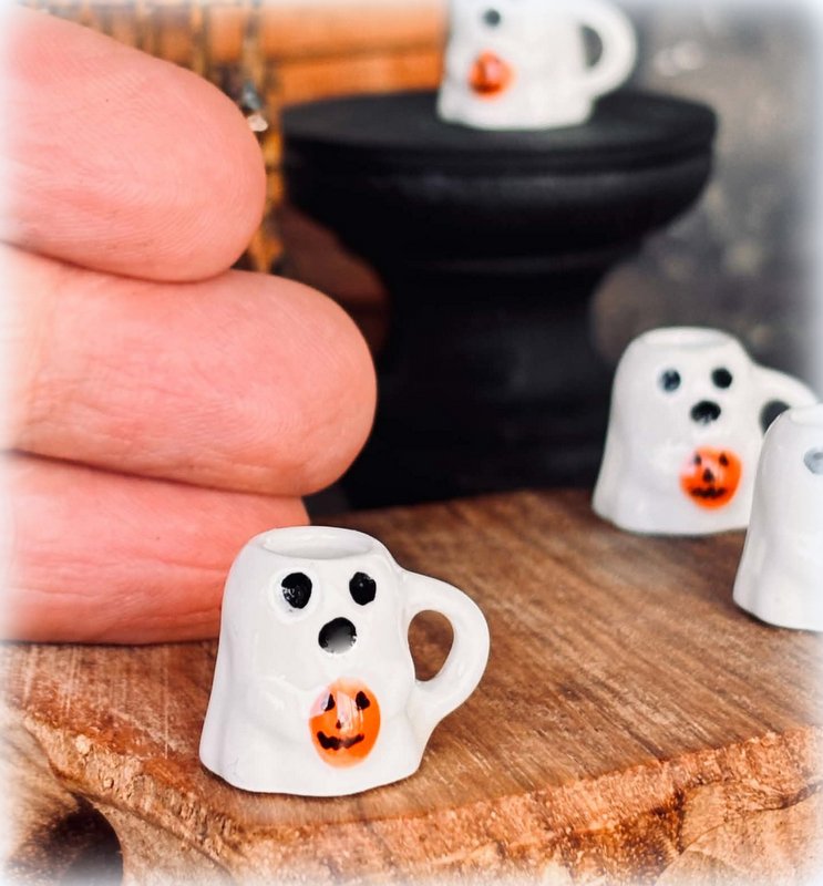 Ghost Mug x 1 - Miniature