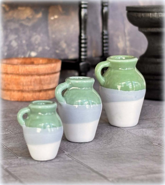Dollhouse set of 3 ceramic vases