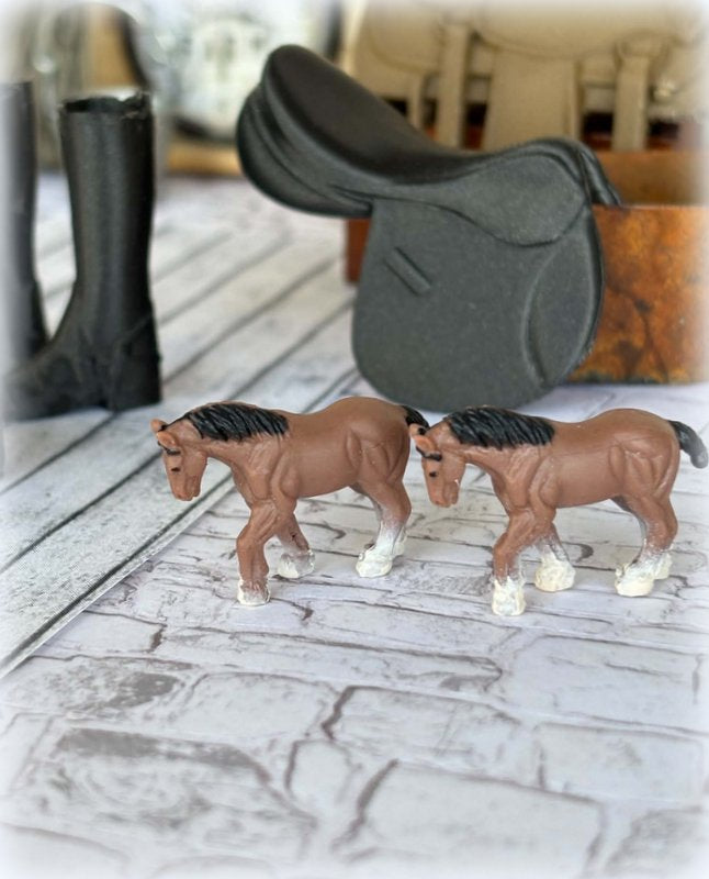 Dollhouse miniature ornament nursery toy pair of brown horses equestrian theme room