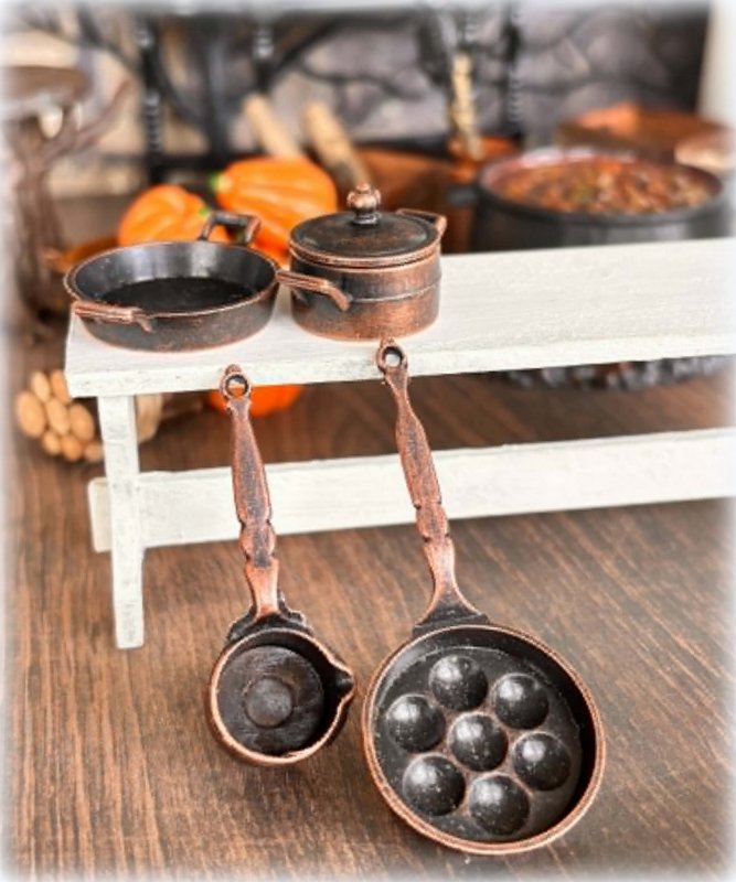 Dollhouse old metal saucepan set vintage cottage look