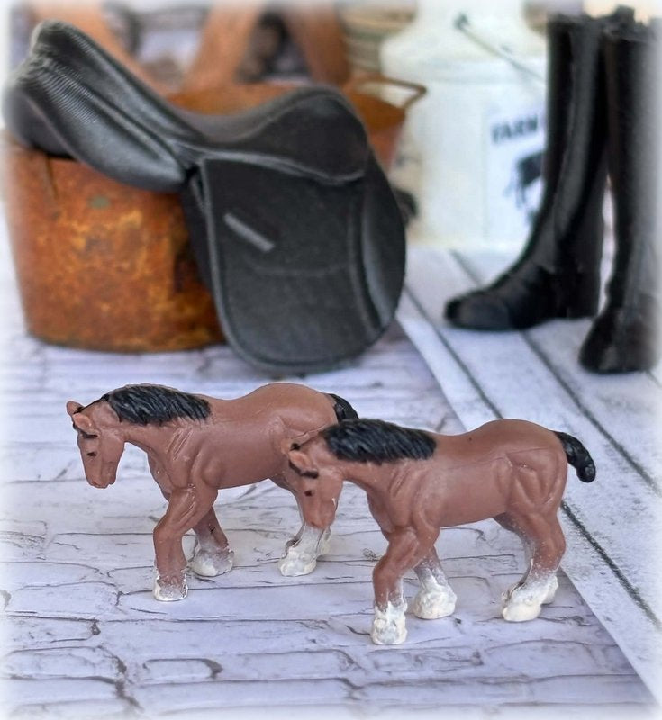 Dollhouse miniature ornament nursery toy pair of brown horses equestrian theme room
