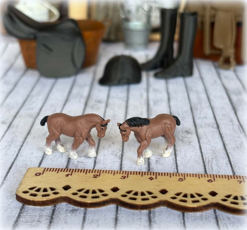 Dollhouse miniature ornament nursery toy pair of brown horses equestrian theme room