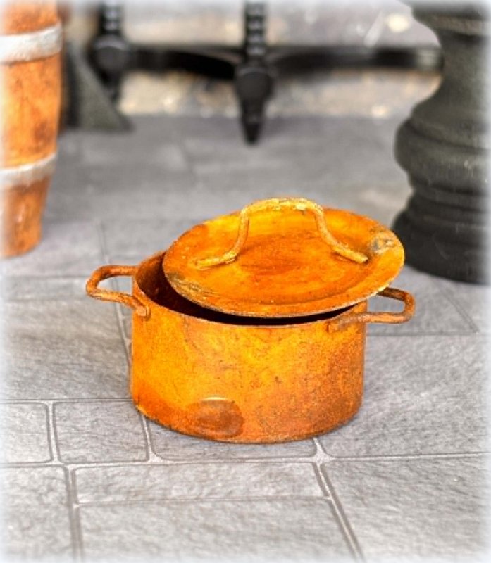 Rusted Stove Pot - Miniature