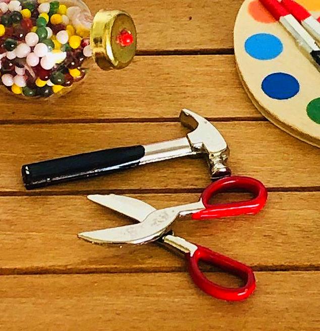 Miniature dollhouse hammer and scissors